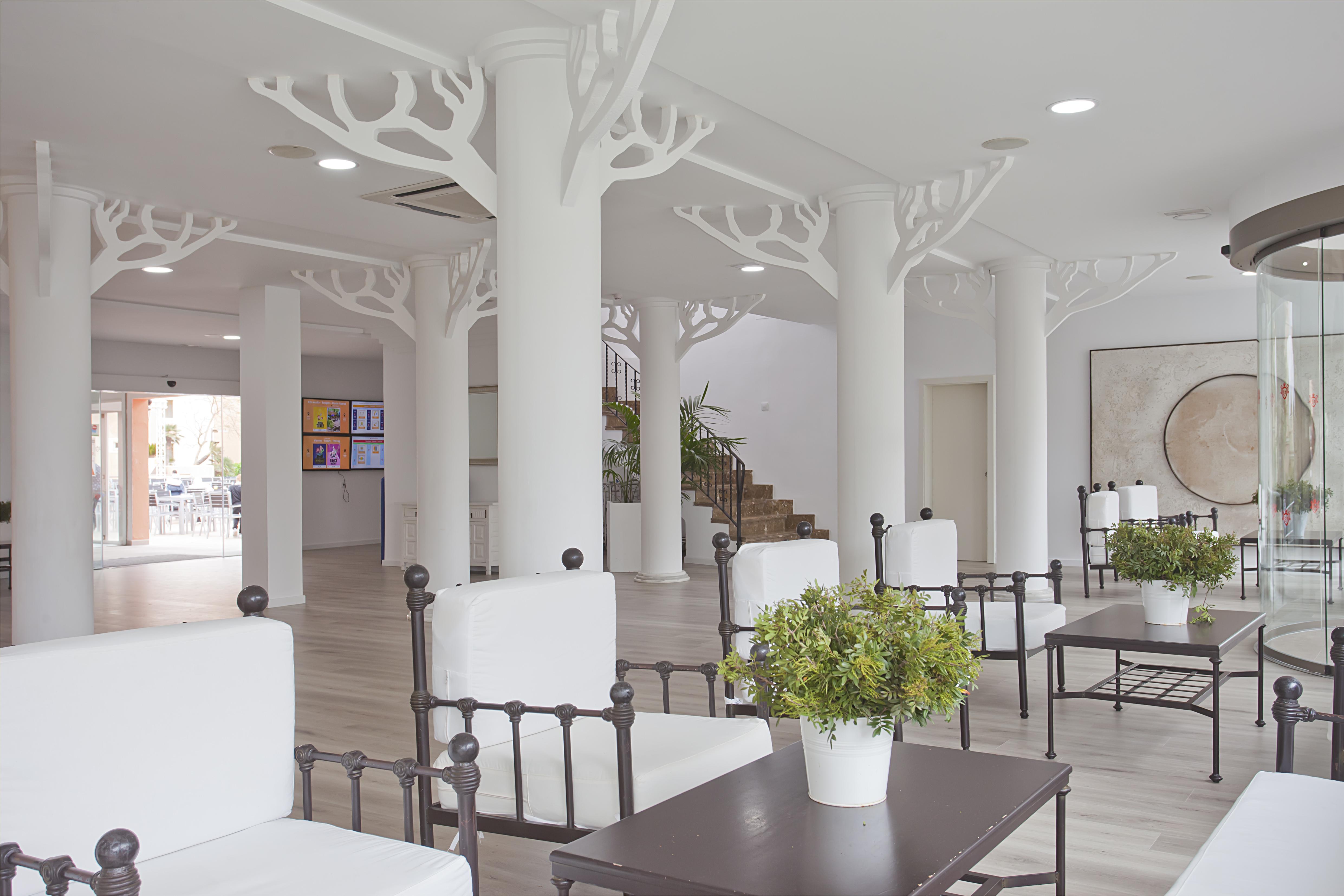 Hyb Eurocalas Aparthotel Cales de Mallorca